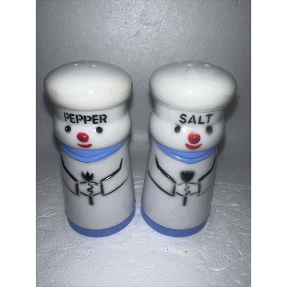 Vintage Chef Salt Pepper Shakers with Holder Canopy Awning - 1960’s Hong Kong - Picture 3 of 5